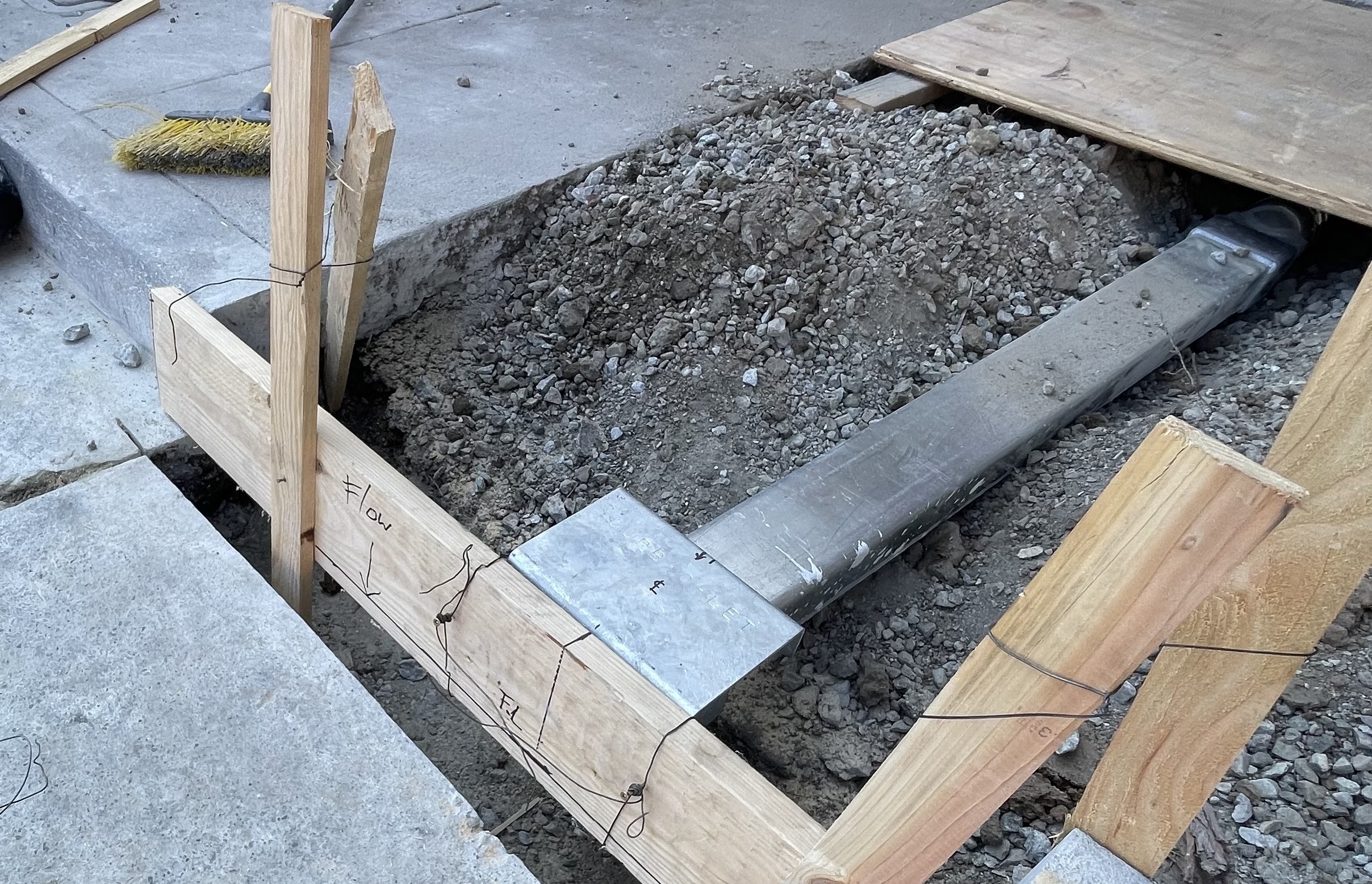 Curb-o-let Sidewalk Drain Installation Contractor Los Angeles